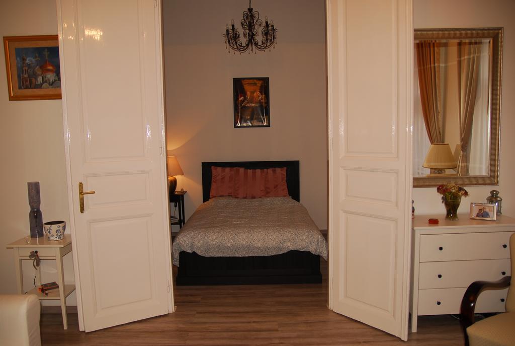 Balazs Apartment - Oktogon Budapest Ngoại thất bức ảnh