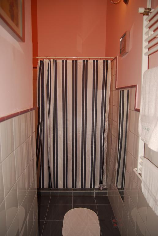 Balazs Apartment - Oktogon Budapest Ngoại thất bức ảnh