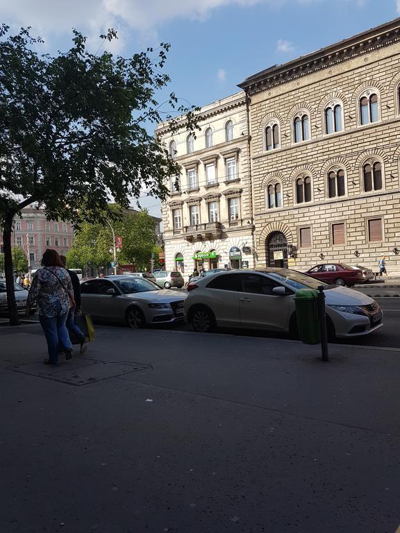 Balazs Apartment - Oktogon Budapest Ngoại thất bức ảnh